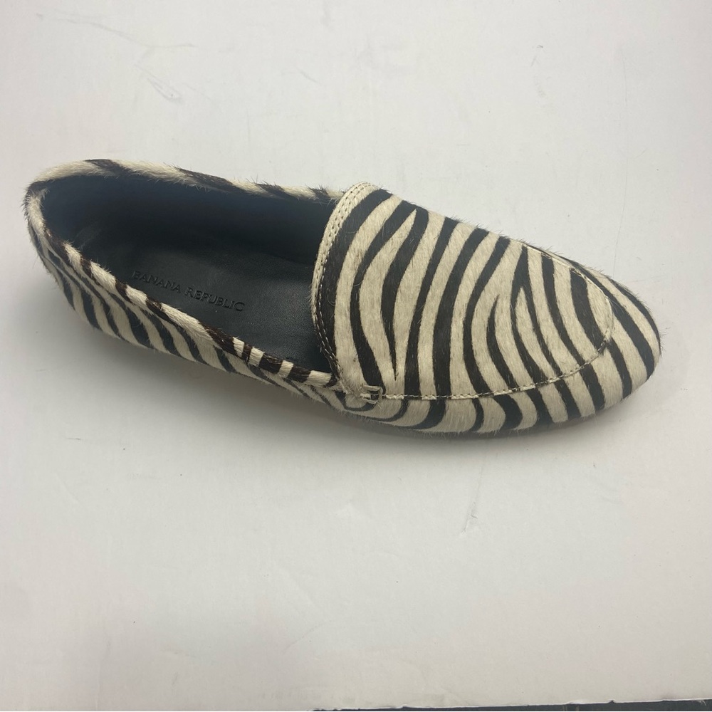 Banana Republic Women's size 7 Demi Loafer Zebra Print Calf hair‎ Leather